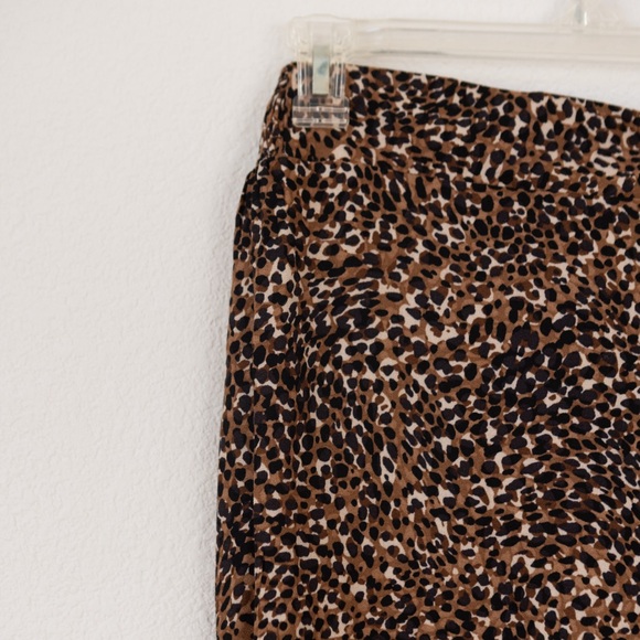Old Navy animal print maxi skirt, size large. - Picture 2 of 5